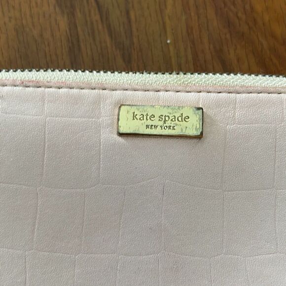 Kate Spade light pink wallet zip around - Picture 2 of 7